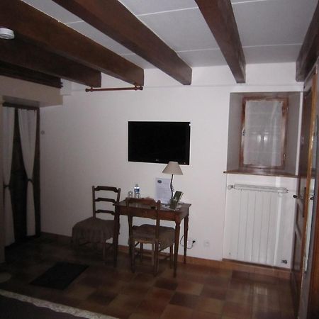 La Frandomiere Bed & Breakfast Saint-Martin-de-Londres Room photo