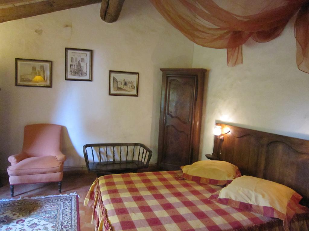 La Frandomiere Bed & Breakfast Saint-Martin-de-Londres Exterior photo